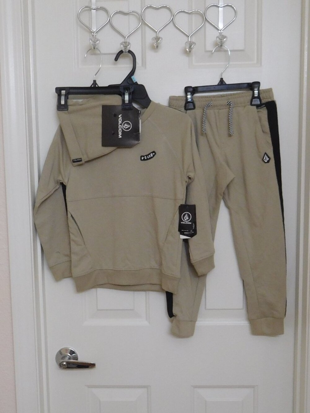 NWT 2pc Volcom Khaki Lightweight Sweatshirt Joggers & Hat Set sz 5/6